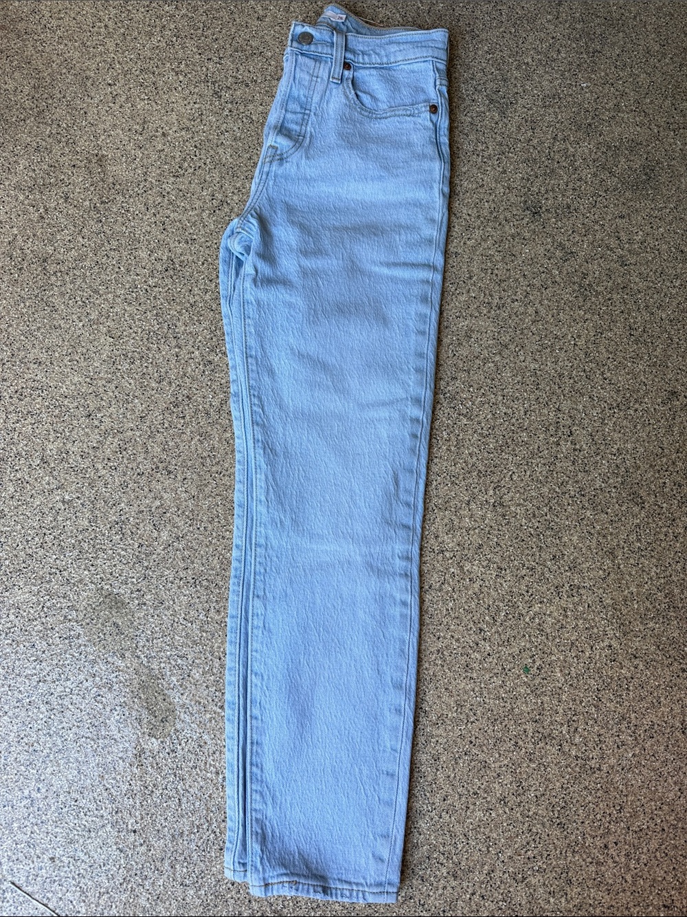 Levi's Light Blue Women’s “Wedgie” jeans, size 26, slim fit, button fly, EUC